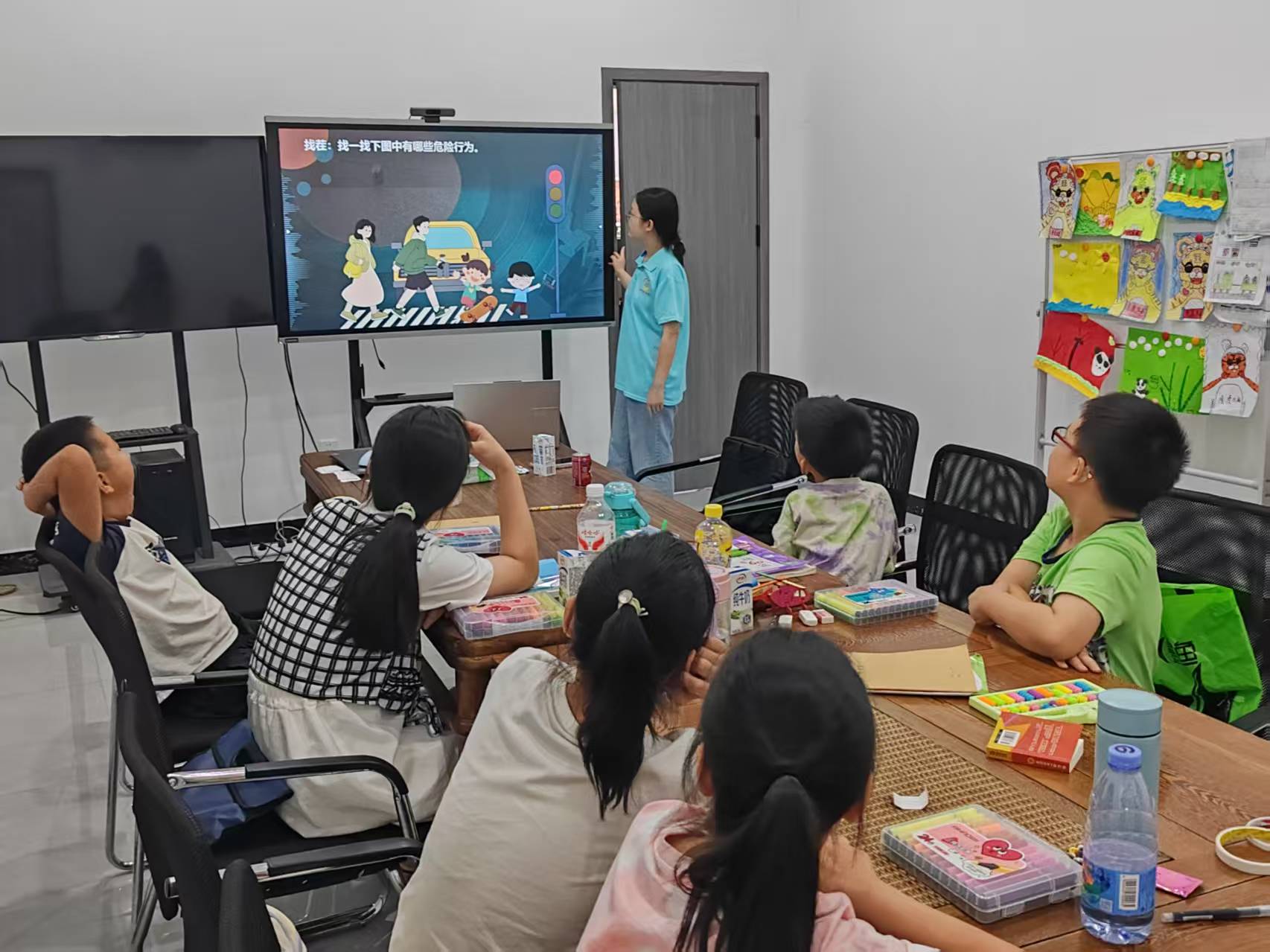 安全教育.jpg 安全教育.jpg